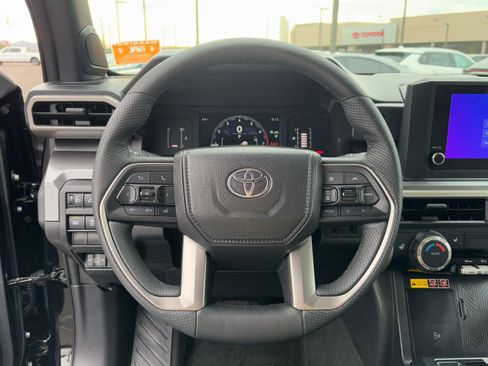 Certified 2025 Toyota Tacoma SR5 image 21