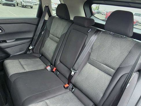Used 2025 Nissan Rogue SV AWD/4WD image 17