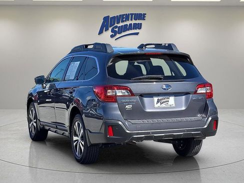 Used 2018 Subaru Outback 2.5i Limited image 5