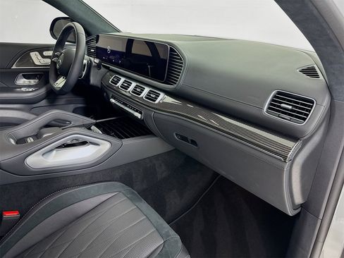 Certified 2026 Mercedes-Benz GLE 63 AMG S image 32