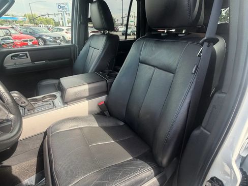Used 2017 Ford Expedition EL XLT w/ Equipment Group 202A AWD/4WD image 9