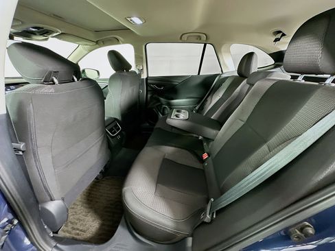 Used 2025 Subaru Outback Premium image 27