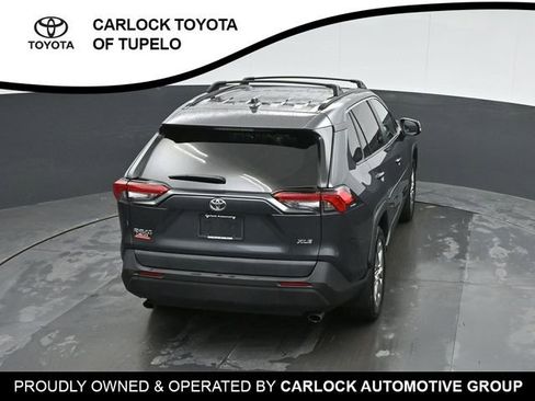 Used 2021 Toyota RAV4 XLE Premium image 30