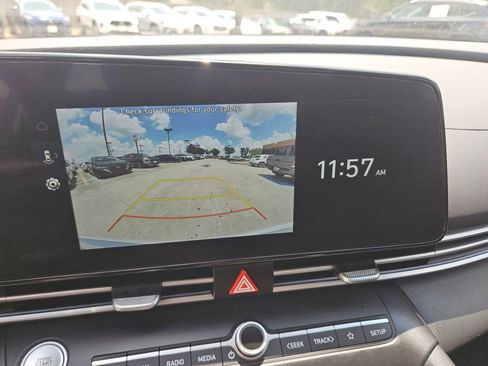 Used 2025 Hyundai Elantra SEL FWD image 22