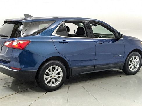 Used 2019 Chevrolet Equinox LT w/ Driver Convenience Package FWD image 5