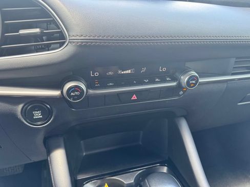 Used 2024 MAZDA MAZDA3 s FWD image 12