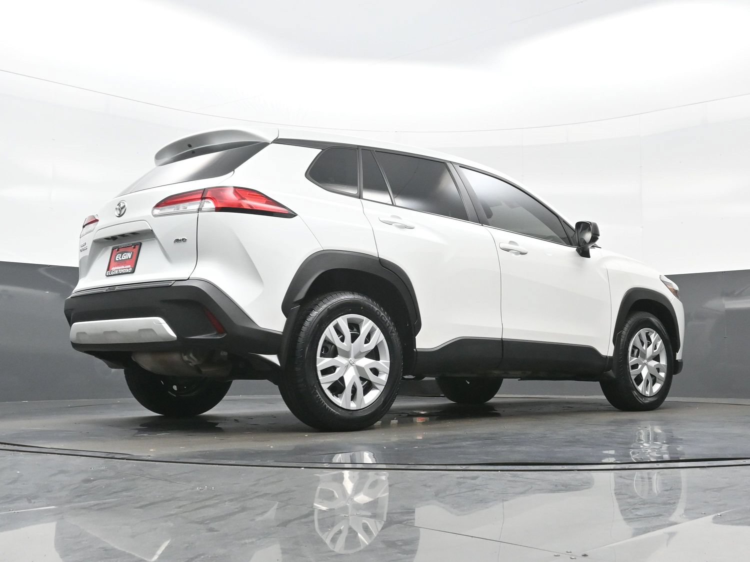 Used 2024 Toyota Corolla Cross L AWD/4WD image 29