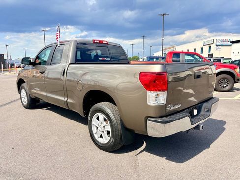 Used 2013 Toyota Tundra 4x4 Double Cab w/ Tow Pkg image 4