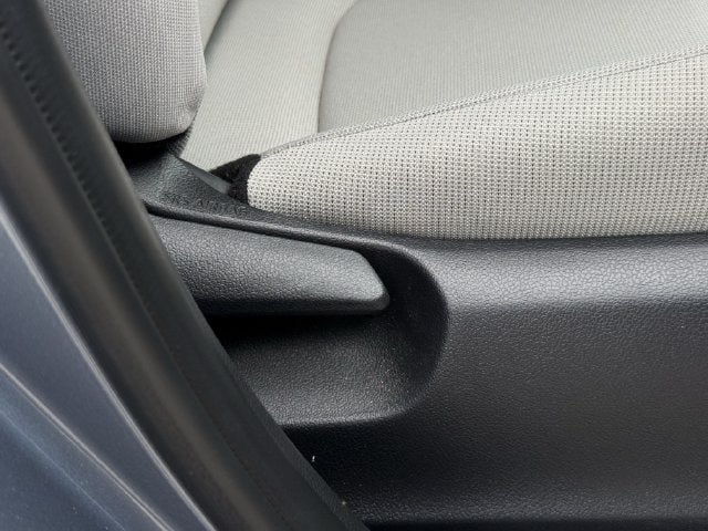 Used 2026 Toyota Corolla Cross LE w/ Moonroof Package FWD image 29
