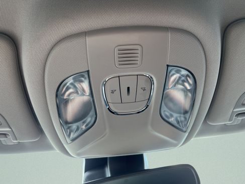 Used 2022 Jeep Compass Latitude image 20