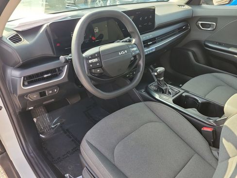Used 2025 Kia K4 FWD image 13
