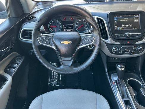 Certified 2019 Chevrolet Equinox LS image 17