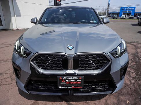Used 2025 BMW X2 xDrive28i AWD/4WD image 2