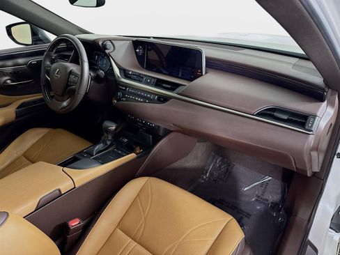 Used 2019 Lexus ES 350 Ultra Luxury image 32