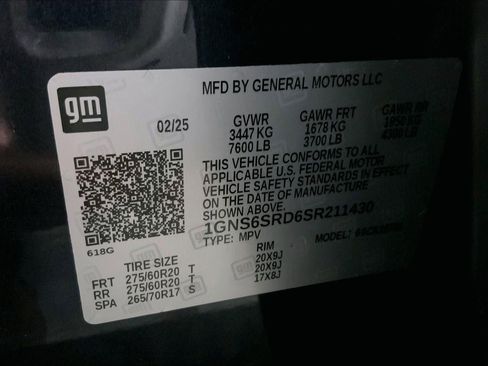 Used 2025 Chevrolet Tahoe Premier AWD/4WD image 32