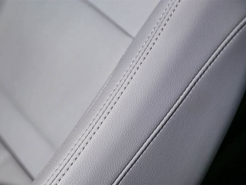 Certified 2024 Land Rover Range Rover Evoque S image 23