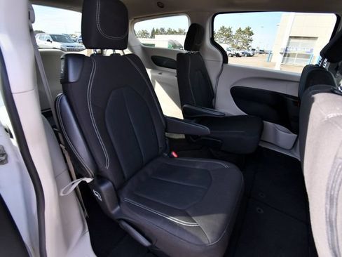 Used 2024 Chrysler Voyager LX FWD image 18