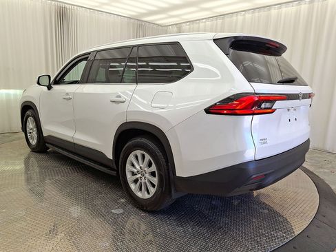 Certified 2024 Toyota Grand Highlander XLE image 22