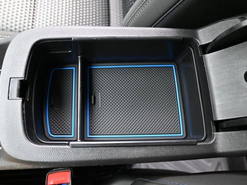 Used 2024 Chevrolet Trax LT w/ LT Convenience Package image 32