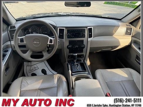 Used 2010 Jeep Grand Cherokee Laredo image 11