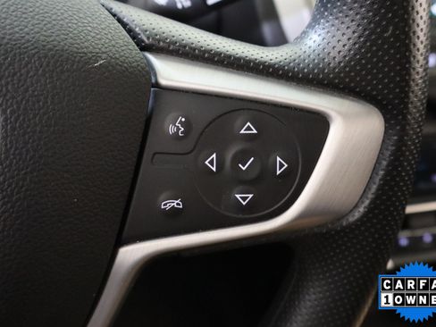 Used 2024 GMC Terrain SLE FWD image 28