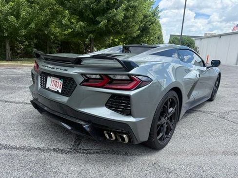 Used 2022 Chevrolet Corvette Stingray Convertible w/ Z51 Performance Package RWD image 6