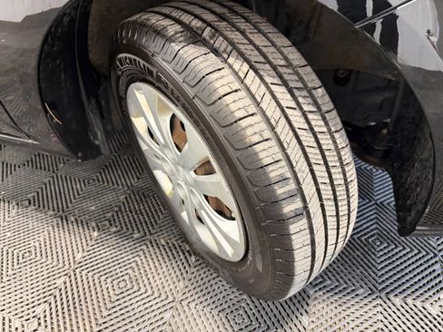 Used 2011 Kia Forte LX image 24