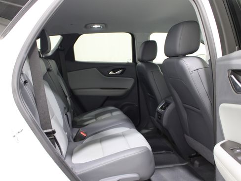 Used 2020 Chevrolet Blazer LT AWD/4WD image 25