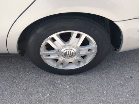 Used 2005 Mercury Sable LS FWD image 6