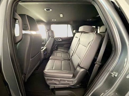 Used 2022 Chevrolet Tahoe Premier AWD/4WD image 25