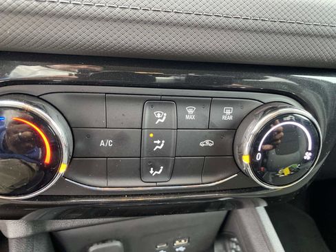 Used 2024 Chevrolet TrailBlazer LT w/ Driver Confidence Package image 14