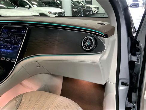 Certified 2023 Mercedes-Benz EQE 500 4MATIC SUV image 18