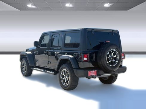 Used 2024 Jeep Wrangler Unlimited Sport AWD/4WD image 3