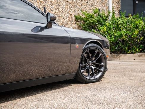 Used 2020 Dodge Challenger R/T Scat Pack w/ Plus Package RWD image 33