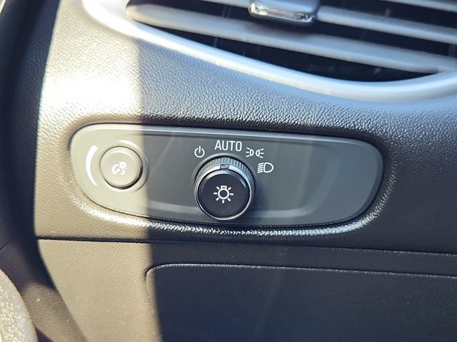 Used 2024 Chevrolet Malibu LS FWD image 28