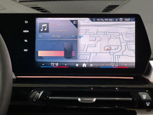 Used 2026 BMW X1 xDrive28i w/ Technology Package image 14