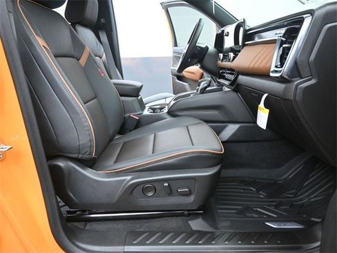 New 2026 GMC Canyon AT4 w/ AT4 Premium Package image 18