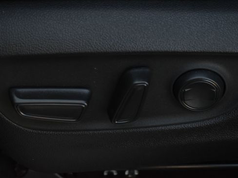 Used 2024 Toyota Highlander XSE AWD/4WD image 14