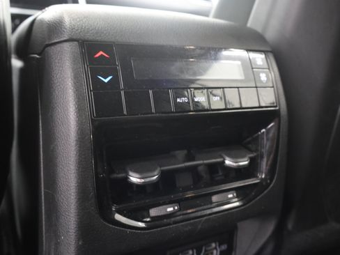 Used 2023 Jeep Grand Cherokee L Laredo AWD/4WD image 36