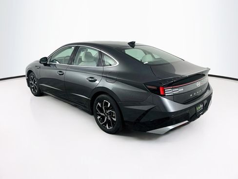 Used 2025 Hyundai Sonata SEL FWD image 5