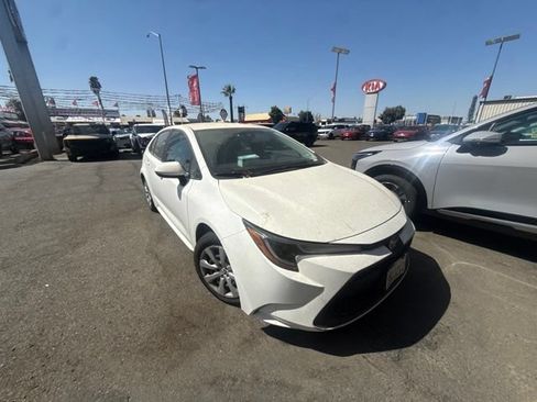 Used 2020 Toyota Corolla LE FWD image 7