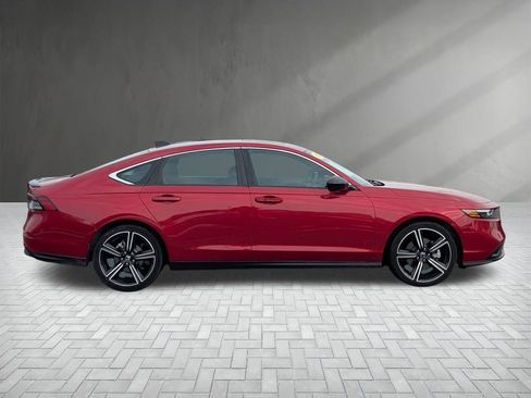 Used 2024 Honda Accord Sport image 8