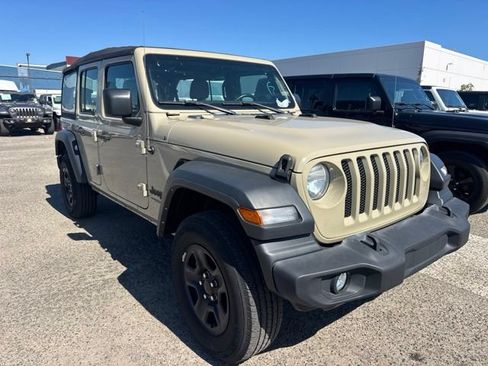Used 2022 Jeep Wrangler Unlimited Sport AWD/4WD image 3