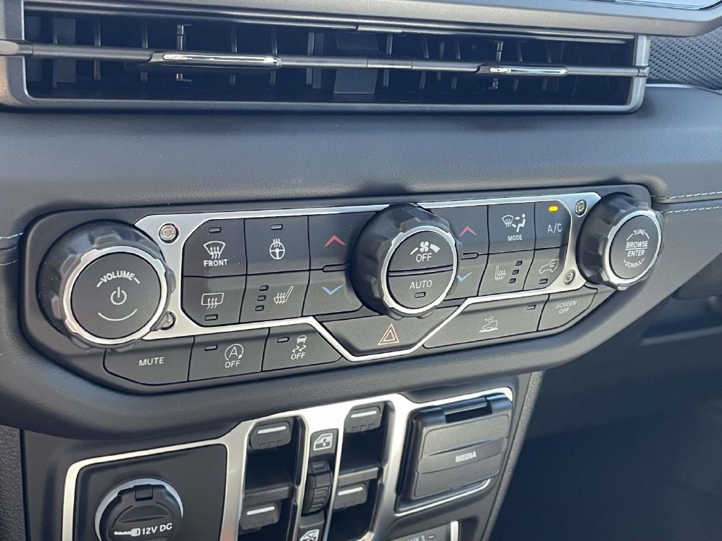 New 2027 Jeep Gladiator Mojave AWD/4WD image 37