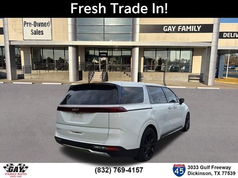 Used 2024 Kia Carnival SX FWD image 9