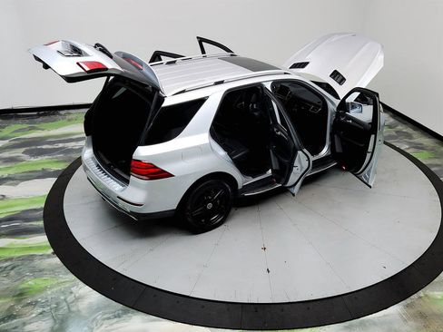 Used 2017 Mercedes-Benz GLE 350 image 40