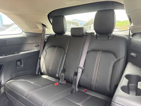 Used 2025 MAZDA CX-90 3.3 Turbo w/ Select Package AWD/4WD image 12