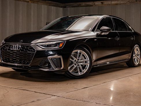 Used 2023 Audi A4 2.0T Prestige w/ Prestige Package image 3