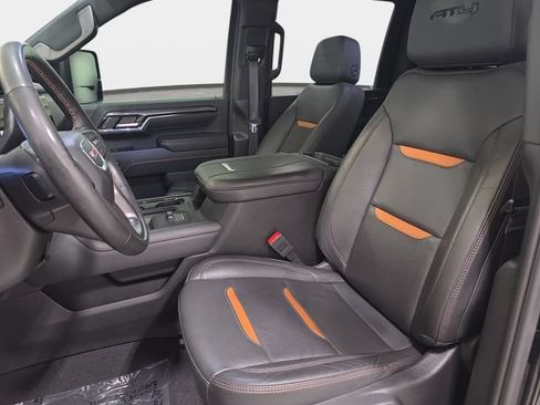 Used 2024 GMC Sierra 2500 AT4 w/ Technology Package AWD/4WD image 13
