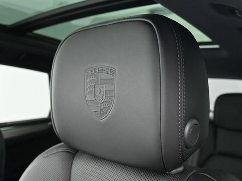 Certified 2026 Porsche Macan AWD/4WD image 20
